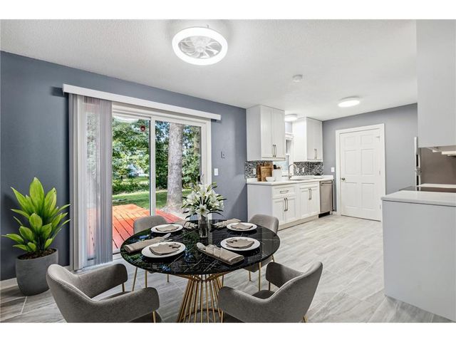 10724 Wren Street NW, Coon Rapids, MN 55433
