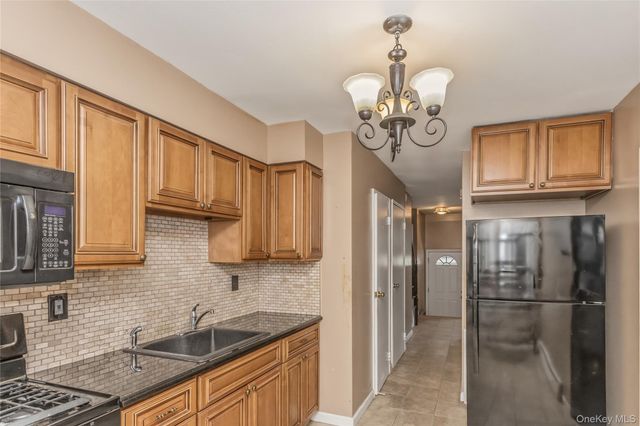 2620 Gerritsen Avenue, Brooklyn, NY 11229