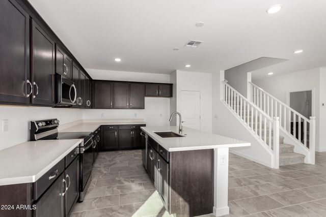 7499 E SWEET HONEY Lane, San Tan Valley, AZ 85143