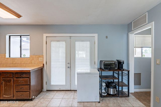 163 PERETZ Circle, Morristown, AZ 85342