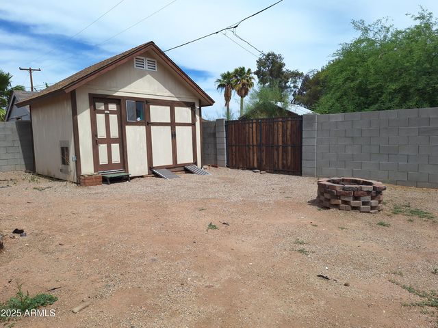 163 PERETZ Circle, Morristown, AZ 85342