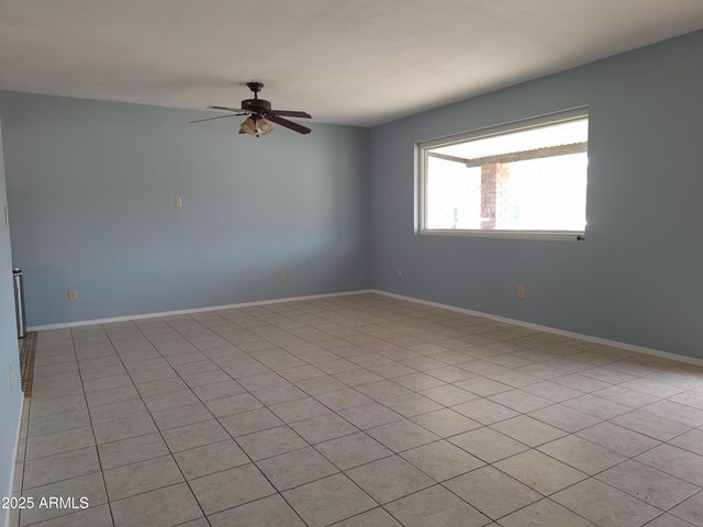 163 PERETZ Circle, Morristown, AZ 85342