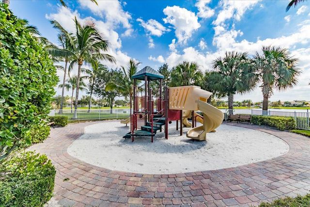 3107 Verdmont Lane, Wellington, FL 33414