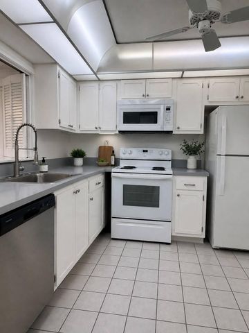 3849 NE 169TH 204, North Miami Beach, FL 33160