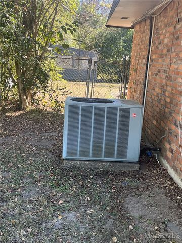 3600 Hunting Creek Road, Montgomery, AL 36116