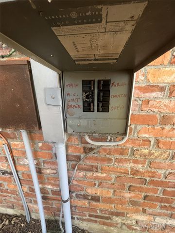 3600 Hunting Creek Road, Montgomery, AL 36116