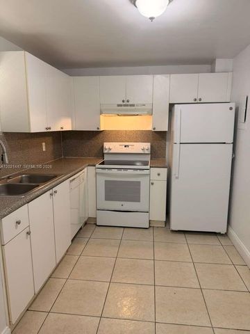 4235 N University Dr 106, Sunrise, FL 33351