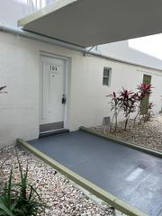 4235 N University Dr 106, Sunrise, FL 33351