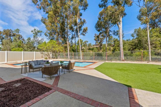 4508 Calle De Vida, San Diego, CA 92124