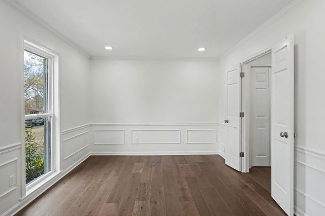 7953 WOODFORD LN, Germantown, TN 38138