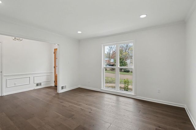 7953 WOODFORD LN, Germantown, TN 38138