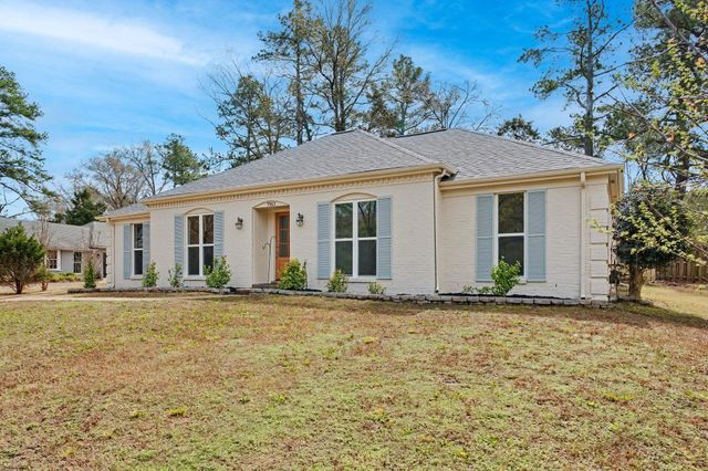 7953 WOODFORD LN, Germantown, TN 38138