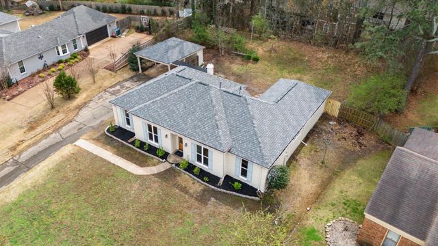 7953 WOODFORD LN, Germantown, TN 38138