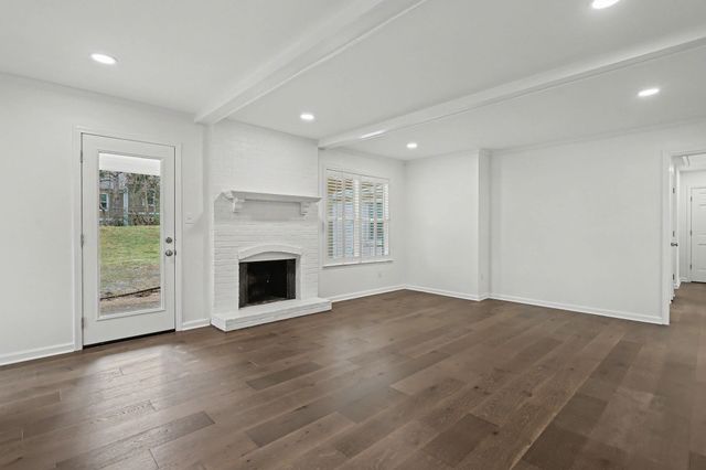 7953 WOODFORD LN, Germantown, TN 38138