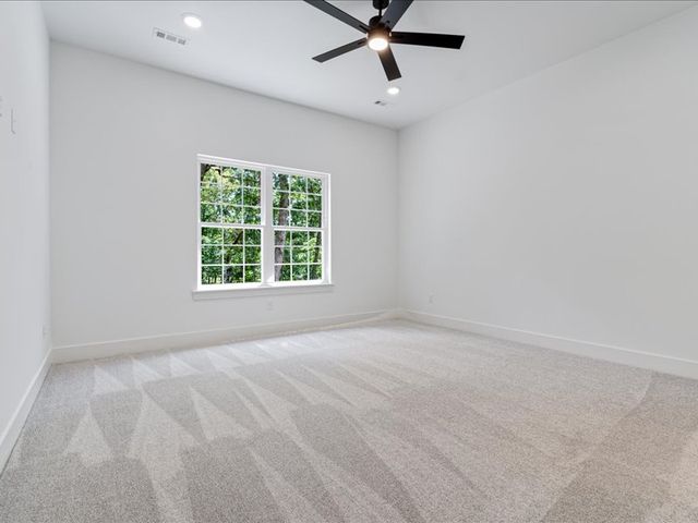 7 Dunwich Lane, Bella Vista, AR 72714