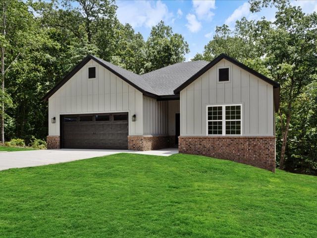 7 Dunwich Lane, Bella Vista, AR 72714