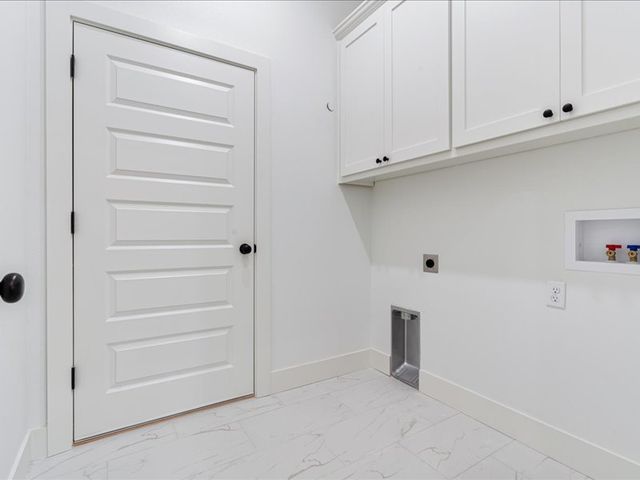 7 Dunwich Lane, Bella Vista, AR 72714