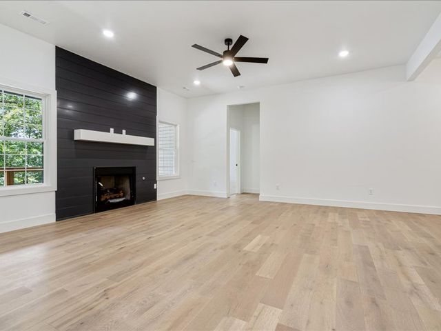 7 Dunwich Lane, Bella Vista, AR 72714