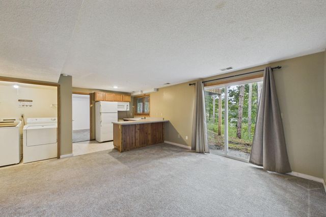 7018 43rd Street N, Oakdale, MN 55128