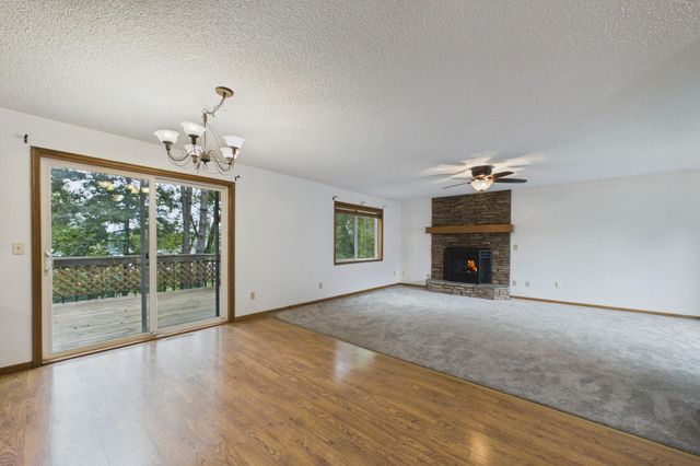 7018 43rd Street N, Oakdale, MN 55128