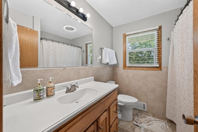 1791 Atlantic Street, Maplewood, MN 55109