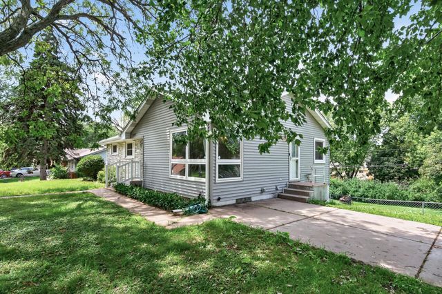 1791 Atlantic Street, Maplewood, MN 55109