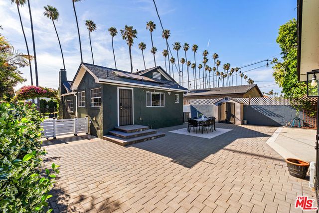 4610 3rd Avenue, Los Angeles, CA 90043