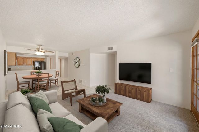 2201 W UNION HILLS Drive 123, Phoenix, AZ 85027