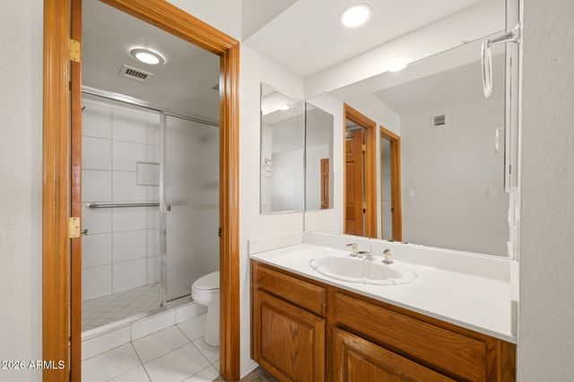 2201 W UNION HILLS Drive 123, Phoenix, AZ 85027