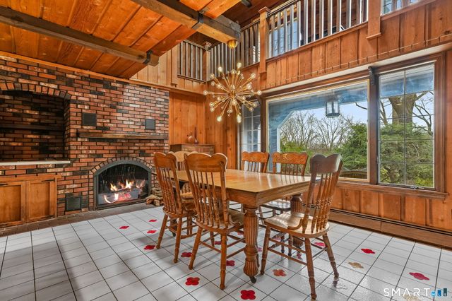 250 Tanglewood Road, Stratford, CT 06614