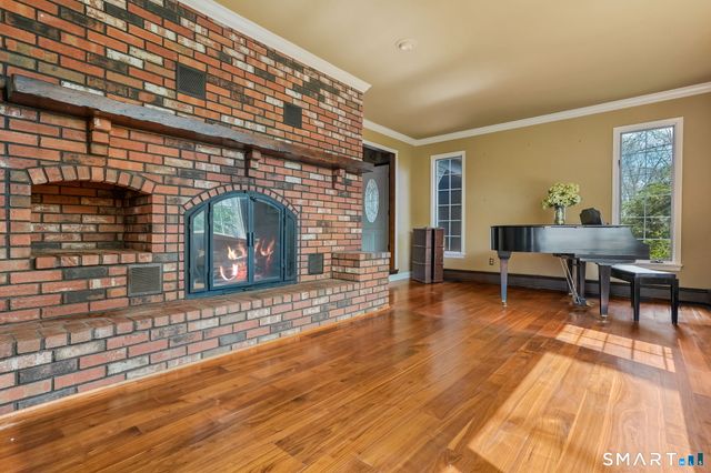 250 Tanglewood Road, Stratford, CT 06614