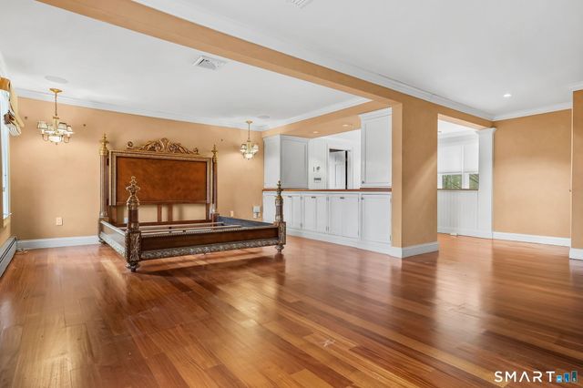 250 Tanglewood Road, Stratford, CT 06614