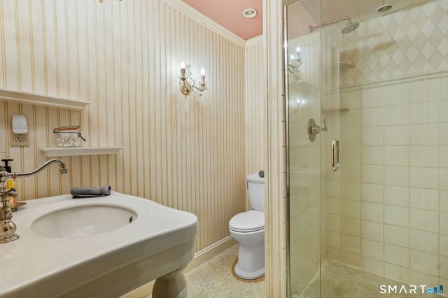 250 Tanglewood Road, Stratford, CT 06614