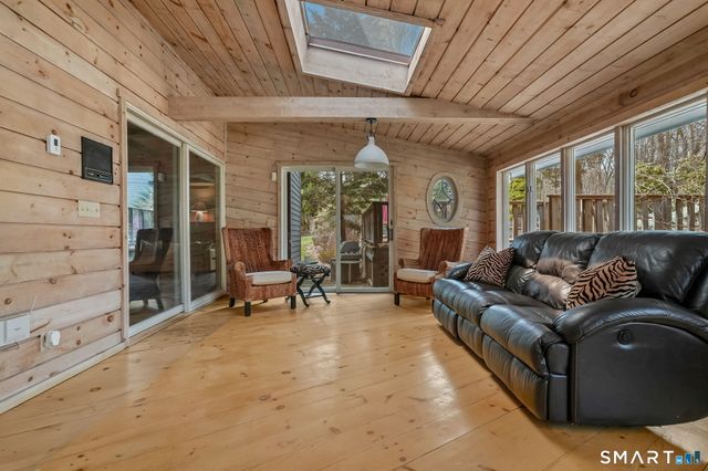 250 Tanglewood Road, Stratford, CT 06614