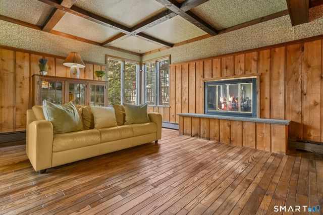 250 Tanglewood Road, Stratford, CT 06614