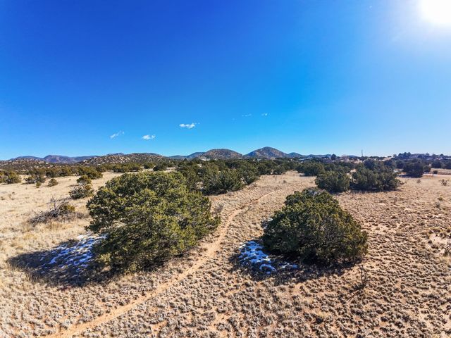 40 Camino Oriente, Santa Fe, NM 87508