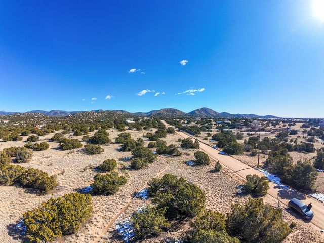 40 Camino Oriente, Santa Fe, NM 87508