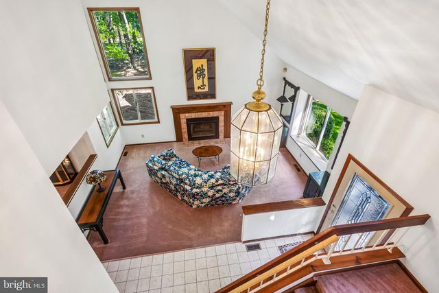 3 POINTE VIEW CIR, Medford, NJ 08055