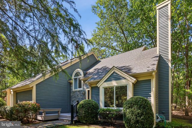 3 POINTE VIEW CIR, Medford, NJ 08055