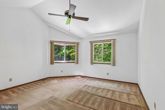 3 POINTE VIEW CIR, Medford, NJ 08055