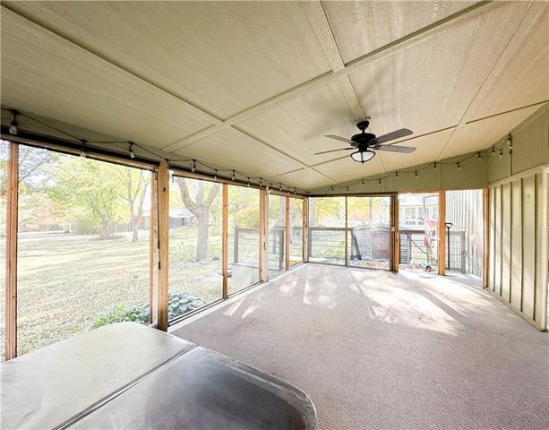 507 S Washington Street, Raymore, MO 64083