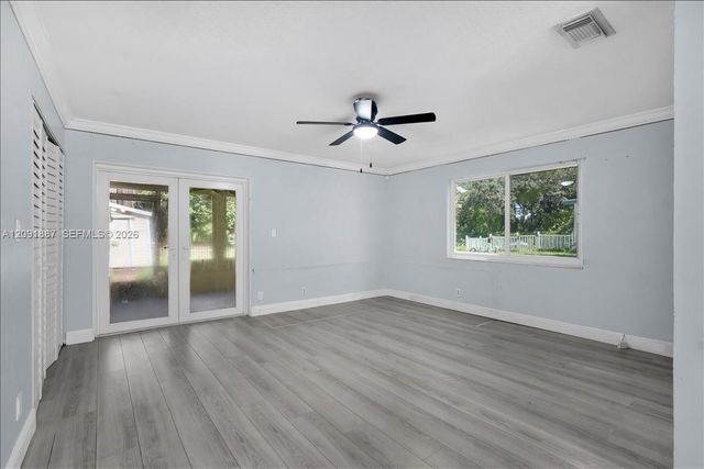7911 SW 7th Place, North Lauderdale, FL 33068