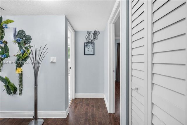 7911 SW 7th Place, North Lauderdale, FL 33068