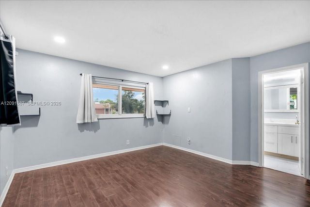 7911 SW 7th Place, North Lauderdale, FL 33068