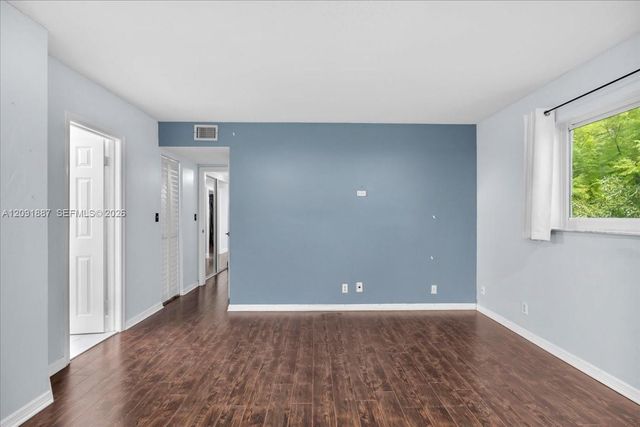 7911 SW 7th Place, North Lauderdale, FL 33068