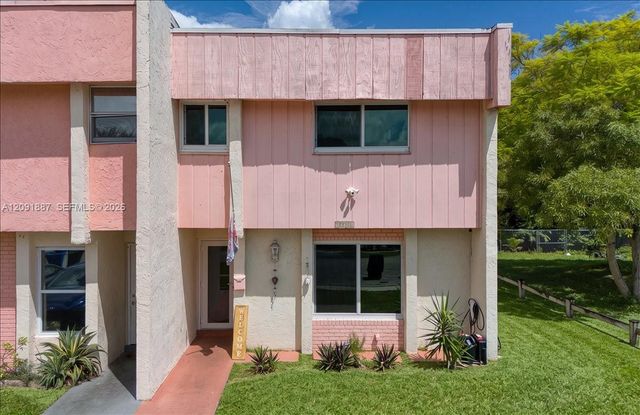 7911 SW 7th Place, North Lauderdale, FL 33068