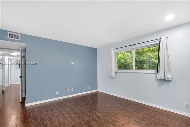 7911 SW 7th Place, North Lauderdale, FL 33068