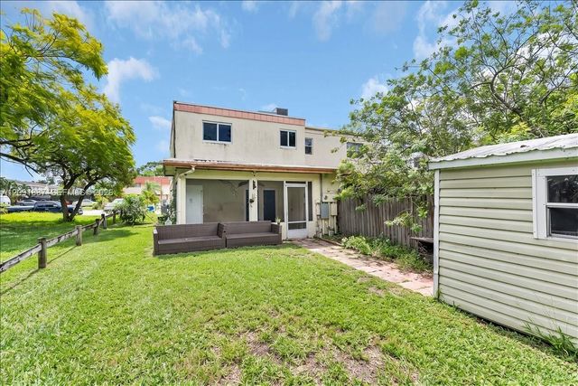 7911 SW 7th Place, North Lauderdale, FL 33068