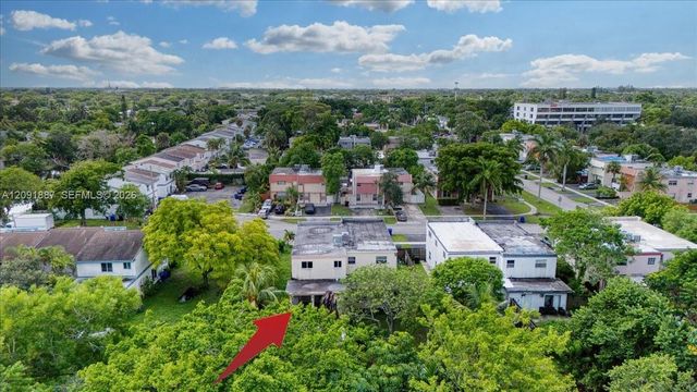 7911 SW 7th Place, North Lauderdale, FL 33068