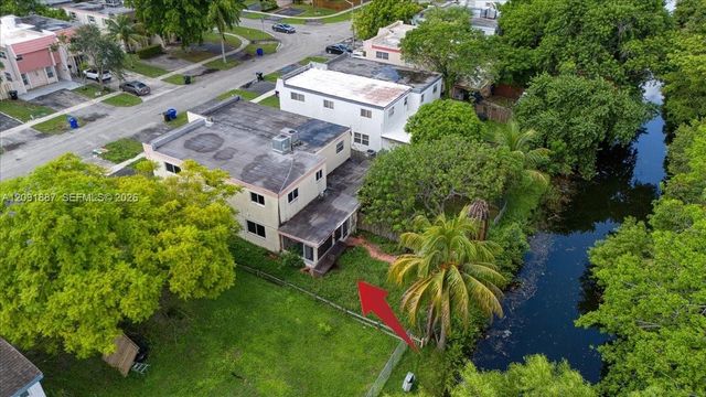 7911 SW 7th Place, North Lauderdale, FL 33068